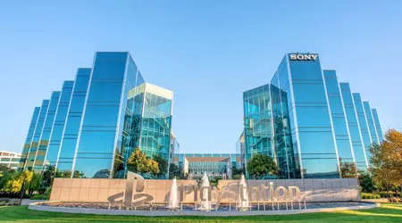 Mentre altri soffrono per i dazi, Sony si arricchisce con PS Plus e anime