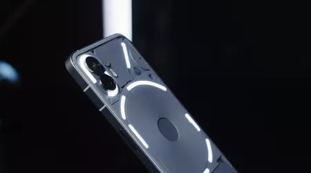 Senza aspettare la presentazione: MKBHD mostra Nothing Phone (2) in video