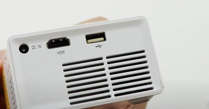 PVO YG300 Pro, proiettore domestico sotto i 150 euro