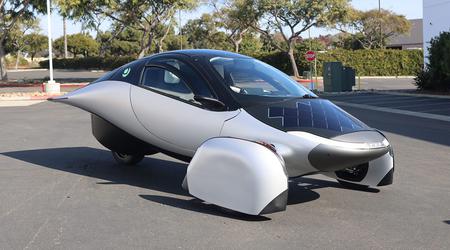 Aptera ha presentato un veicolo elettrico solare pronto per la produzione al CES 2025