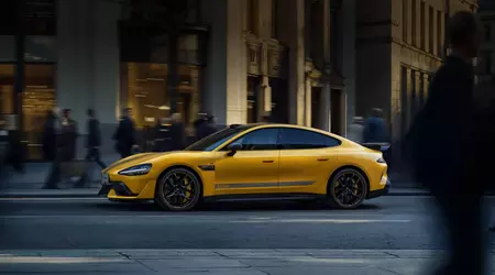 Xiaomi presenta SU7 Ultra: una berlina elettrica che accelera a 100 km/h in 1,98 secondi