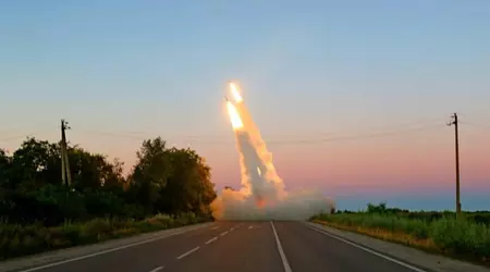 L'APU ha finalmente mostrato il lavoro dell'MLRS HIMARS durante il giorno