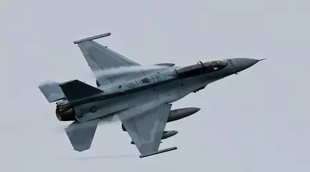 Al posto della spazzatura sovietica: La Bulgaria riceve il suo primo F-16D