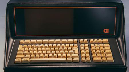Un'impresa di pulizie ha trovato per caso 2 dei primi computer desktop al mondo risalenti a 50 anni fa mentre puliva la casa