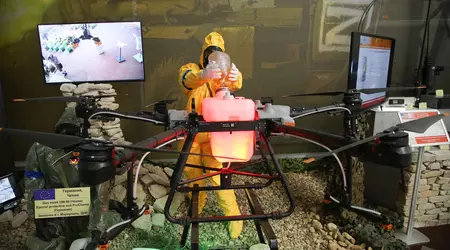 I russi spacciano il drone agricolo DJI Agras T30 per un drone da combattimento americano con armi chimiche del laboratorio biologico ucraino