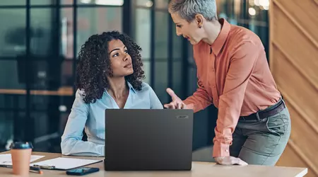 Acer TravelMate P6 - Laptop business con display OLED, chip Raptor Lake e supporto 5G a partire da €1399