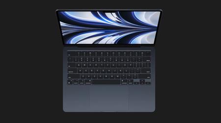 MacBook Air con schermo da 13,3 pollici, chip M2 e supporto MagSafe in vendita su Amazon con uno sconto di 150 dollari