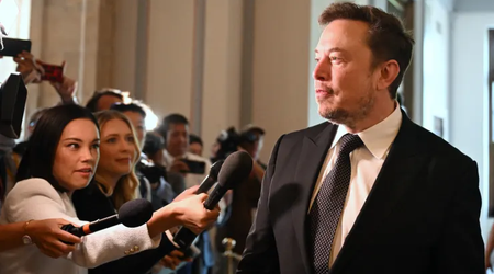 Elon Musk ha definito l'IA "dannosa per l'umanità" e ha chiesto che la tecnologia sia regolamentata