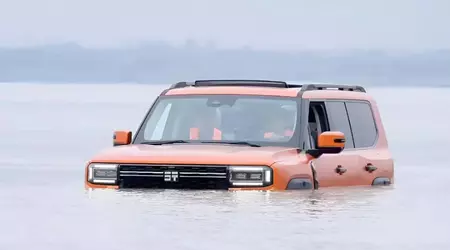 Il SUV del marchio premium di Chery ha attraversato il fiume più grande della Cina