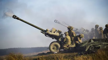 L119 è già arrivato in Ucraina: i militari hanno mostrato obici in azione