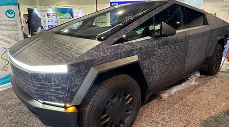 "Wrap" per 10.000 dollari: Tesla Cybertruck ricoperto di pannelli solari che alimentano la batteria di bordo