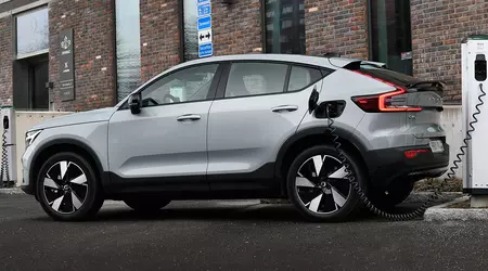 Volvo sospende temporaneamente l'attività della C40 e rinomina diversi modelli