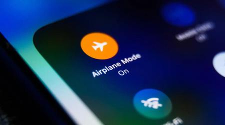 Le compagnie aeree vietano l'uso della modalità di volo in aereo: Mito o realtà?