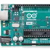 Frontal della scheda Arduino UNO Q