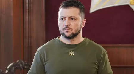 Zelenskyy consente a stranieri e apolidi di ricoprire incarichi di ufficiale nelle Forze Armate 