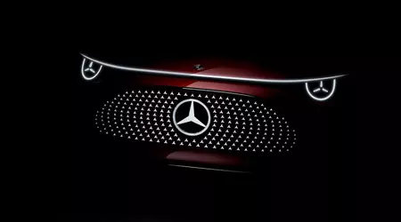 La nuova Mercedes-Benz CLA avrà un frontale illuminato e fari a stella