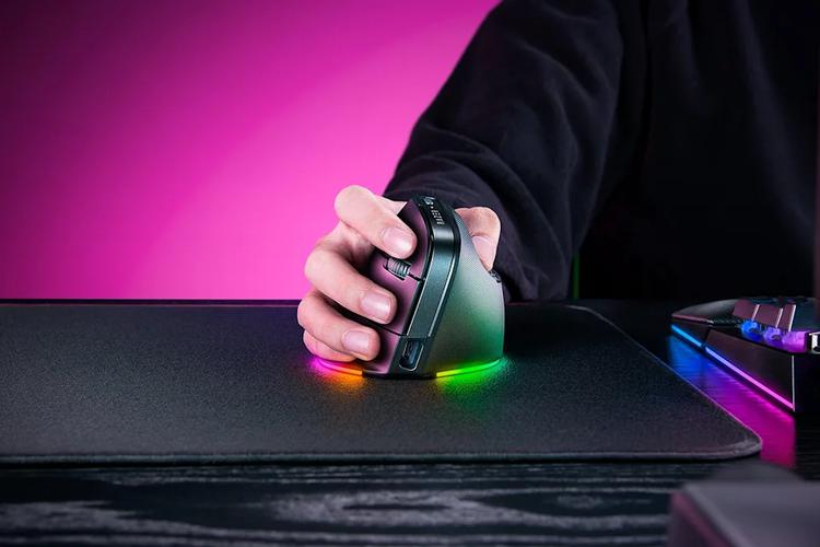 Razer presenta il suo primo mouse ...