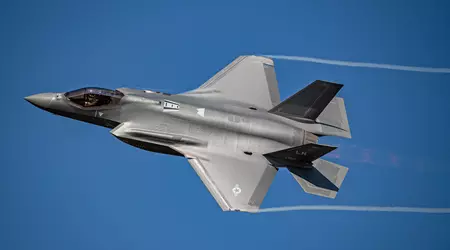 Contratto da 5,62 miliardi di dollari: la Repubblica Ceca firma un contratto per l'acquisto di 24 caccia di quinta generazione F-35A