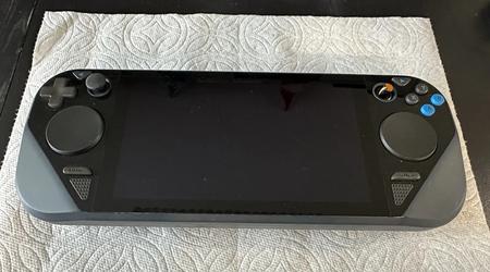 Un prototipo unico di Steam Deck venduto su eBay per $2000