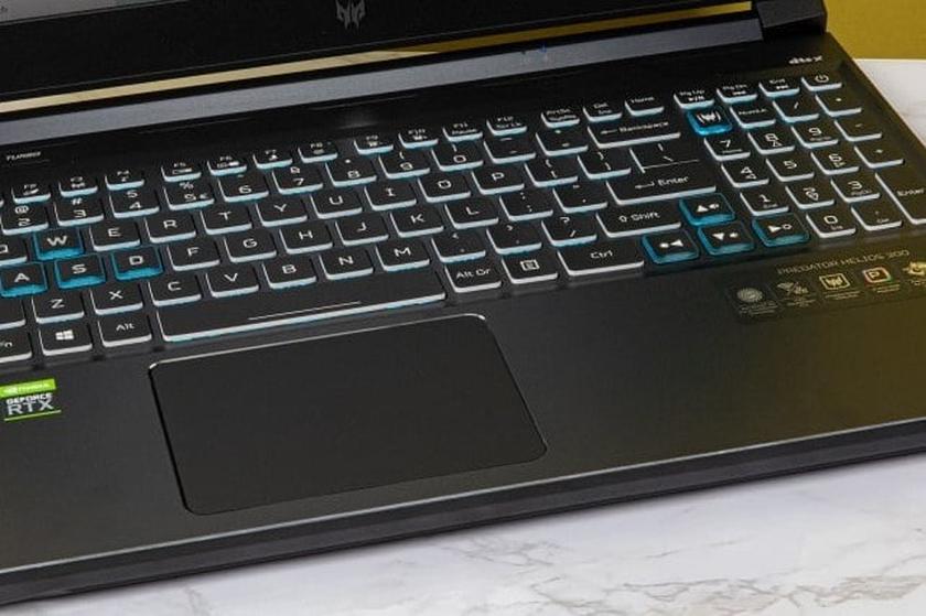 Acer Predator Helios 300 computer diagnosi automobile