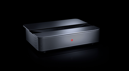 Leica presenta il proiettore laser 4K Cine 1 con Google TV e durata di 25.000 ore a 8.300 dollari