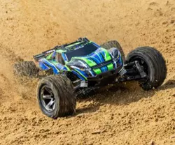 Auto RC Traxxas Rustler in scala 1:10
