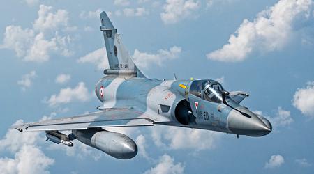 Media: L'Ucraina riceverà il primo lotto di caccia Mirage 2000-5F ammodernati dalla Francia già a gennaio.