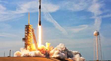 SpaceX annulla il lancio del satellite Starlink 16 secondi prima del decollo per il rischio di perdere il primo stadio del razzo Falcon 9