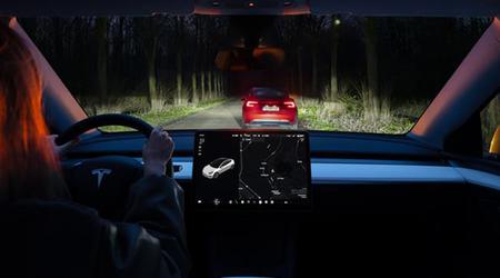 I fari abbaglianti adattivi sono ora disponibili per i veicoli Tesla negli Stati Uniti e in Canada