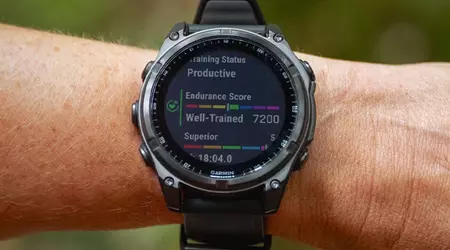Garmin rilascia l'aggiornamento per Fenix 8: correzioni di bug per mappe, torcia e SOS