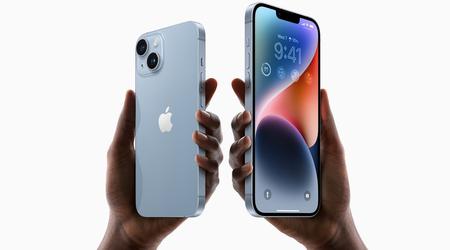 In Cina, una donna è entrata in un Apple Store, ha morso il cavo di sicurezza con i denti e ha rubato un iPhone 14 Plus perché non le piaceva il prezzo