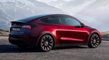 Tesla si prepara a lanciare in Cina una Model Y a sei posti entro la fine del 2025