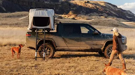 iKamper ha presentato una tenda specifica per le auto elettriche Rivian