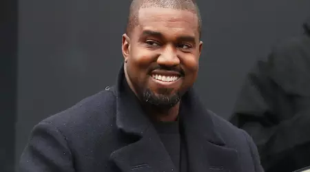 Twitter ha sbloccato l'account di Kanye West, bloccato per commenti antisemiti, lo stesso giorno in cui Musk ha acquistato l'azienda.