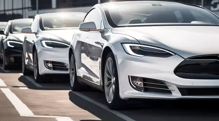 Tesla richiama 120.000 auto negli Stati Uniti per un problema di sicurezza alle portiere