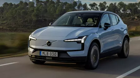 La Volvo EX30 ha ricevuto una versione a Motore Singolo con un prezzo inferiore a $40,000