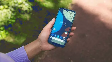 Lo smartphone modulare Fairphone 4 salta Android 14 e riceverà subito Android 15