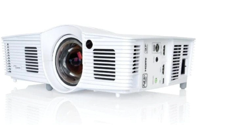 Proiettore Optoma EH200ST per simulatore di golf