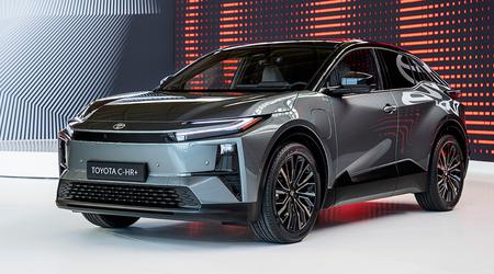 Toyota ha presentato il crossover elettrico C-HR+ con batterie da 57,7 kWh e 77 kWh