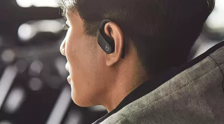 Non solo Beats Fit Pro: anche le Beats Powerbeats Pro sono in vendita su Amazon con uno sconto di 90 dollari.