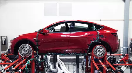 Stellantis, Toyota, Ford, Subaru e Mazda potrebbero formare un "superpool" con Tesla per evitare le multe dell'UE