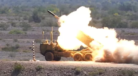 L'esercito americano ha condotto con successo il primo test di tiro del sistema missilistico senza pilota HIMARS, che sarà in grado di utilizzare missili balistici PrSM con una gittata fino a 500 chilometri.