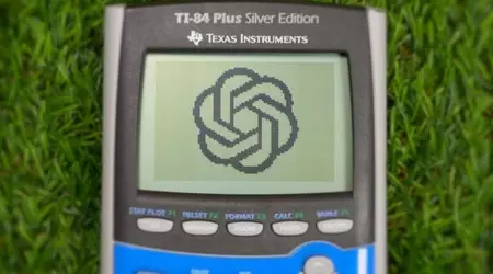 Un appassionato ha adattato la calcolatrice grafica TI-84 per lavorare con ChatGPT e l'accesso a Internet.