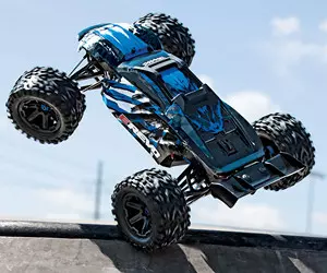 Monster Truck Traxxas E-Revo VXL in ...