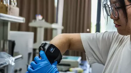 Scienziati cinesi hanno sviluppato uno smartwatch con un sensore di sudore