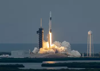 SpaceX e Axiom Space inviano quattro ...