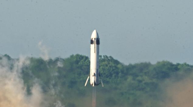 Honda ha lanciato e atterrato con ...