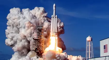 SpaceX è riuscita a realizzare un profitto per la prima volta in due anni: l'azienda aerospaziale è in attivo di 55 milioni di dollari su un fatturato di 1,5 miliardi di dollari.