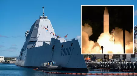 Lockheed Martin ha ricevuto 315 milioni di dollari per sviluppare un'arma ipersonica non nucleare di tipo Conventional Prompt Strike per i cacciatorpediniere Zumwalt e i sottomarini a propulsione nucleare Virginia Block V.