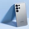 Samsung Galaxy S25 Ultra nel colore grigio titanio